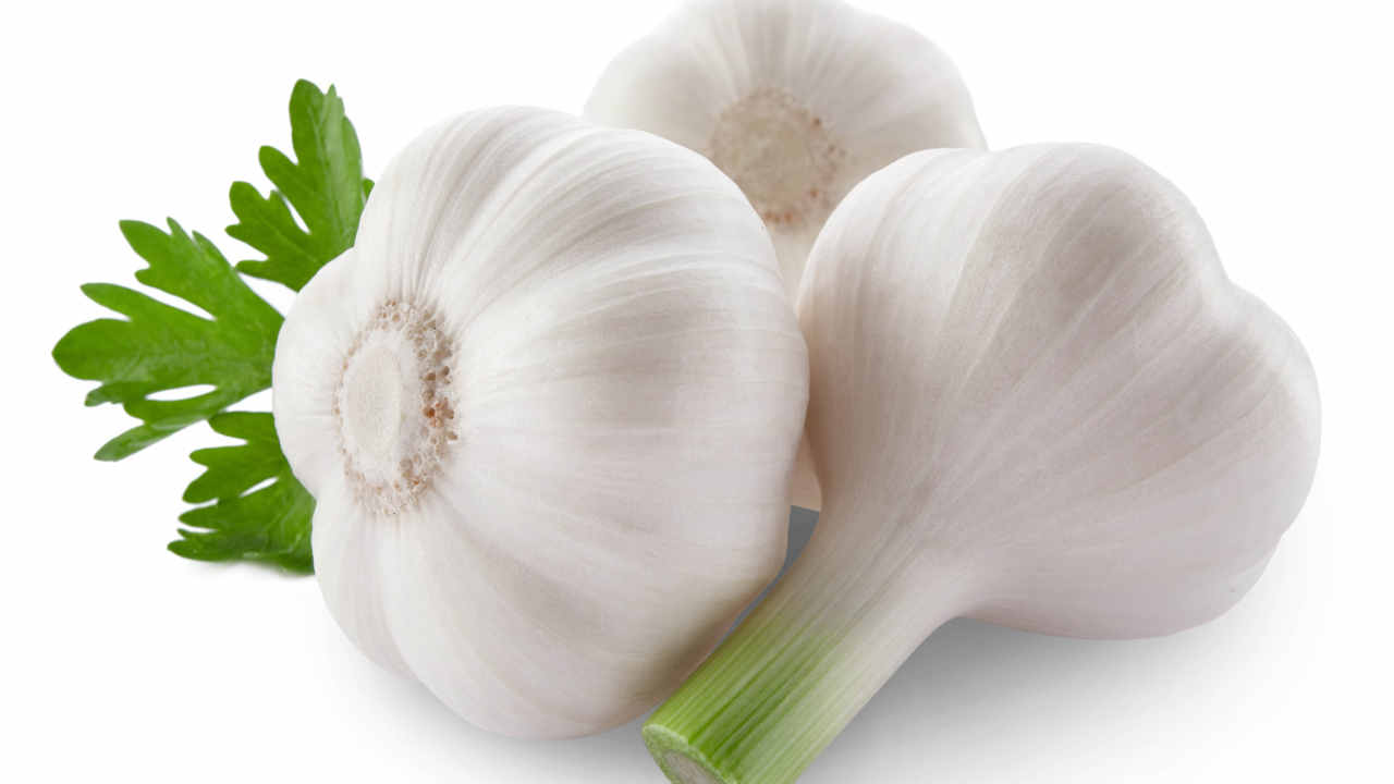 Garlic Cloves - Home Remedies for Tonsil Stones