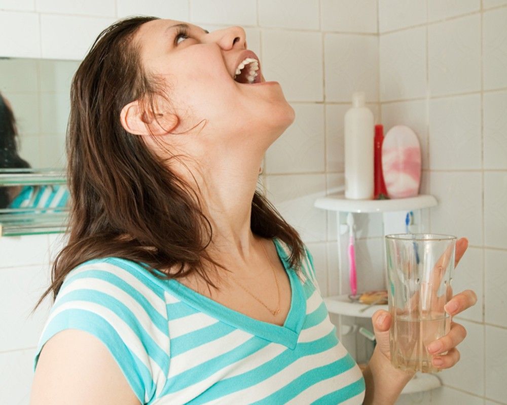 Gargling with salt water - swollen tonsils home remedies