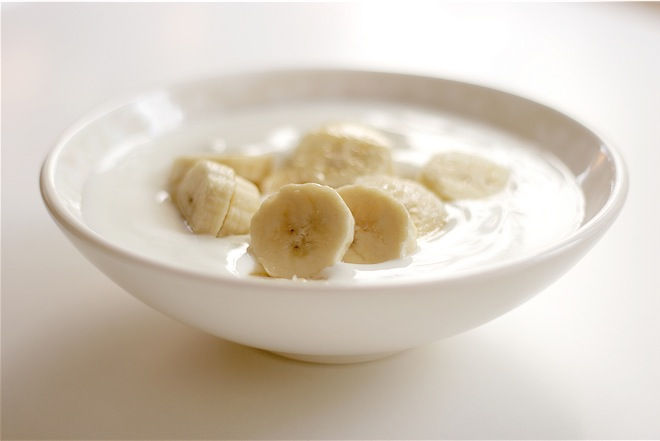 Yoghurt and banana for diarrhea